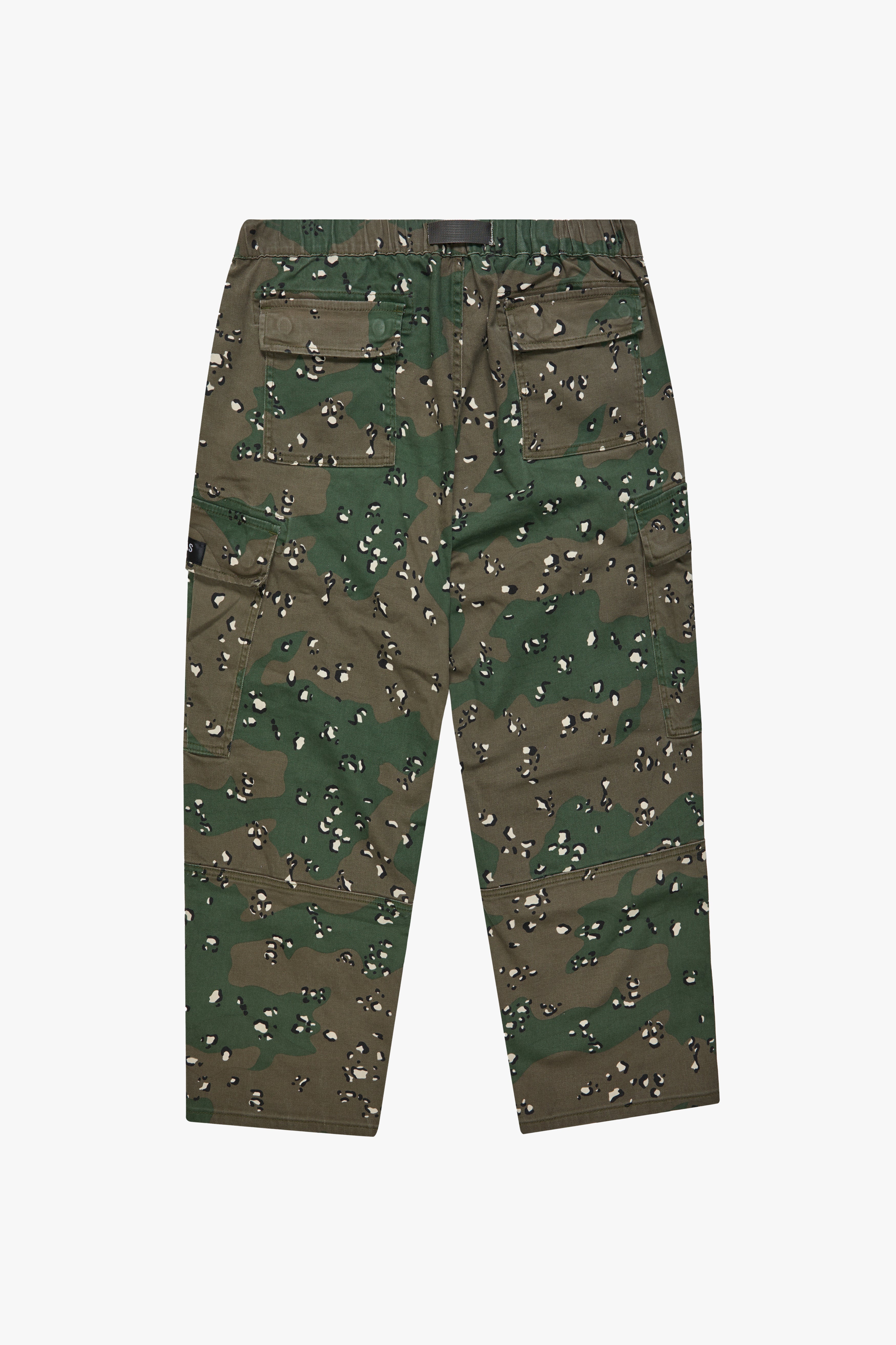 "BAKI" CAMO TAPERED JEAN